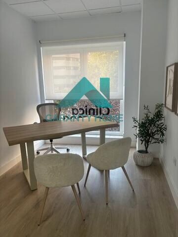 Oficina en Cáceres, Cáceres en alquiler - Foto del interior - Imagen 3 de 3