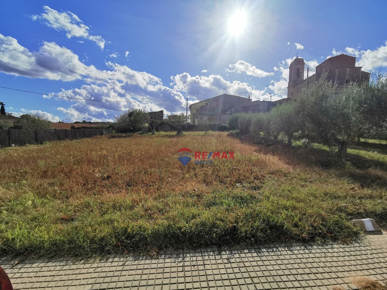 Avinguda Catalunya, 4, Sant Joan de Mollet, Gerona en venta - Foto del edificio - Imagen 3 de 11