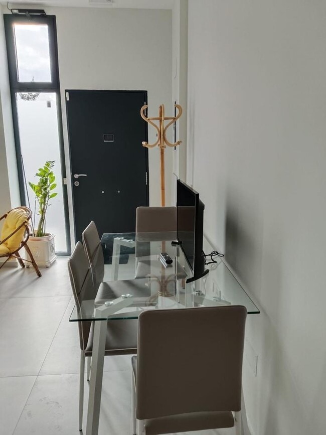 Más detalles de Oficina en alquiler