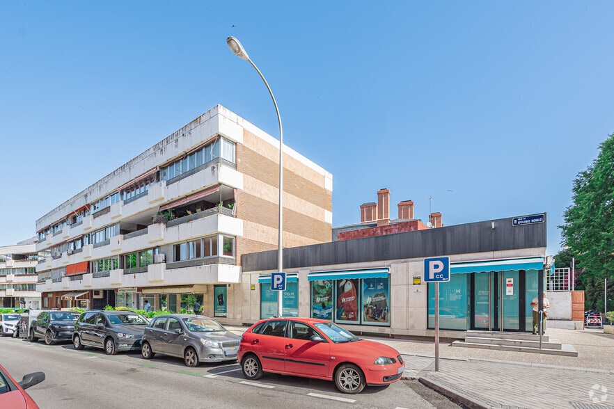 Calle Apolonio Morales, 3, Madrid, Madrid en alquiler - Foto del edificio - Imagen 2 de 3
