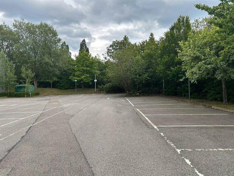 Willoughby Rd, Bracknell en alquiler - Foto del edificio - Imagen 3 de 5