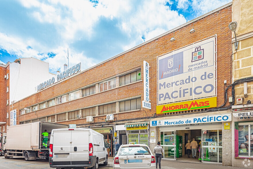 Local en Madrid, Madrid en venta - Foto del edificio - Imagen 2 de 5