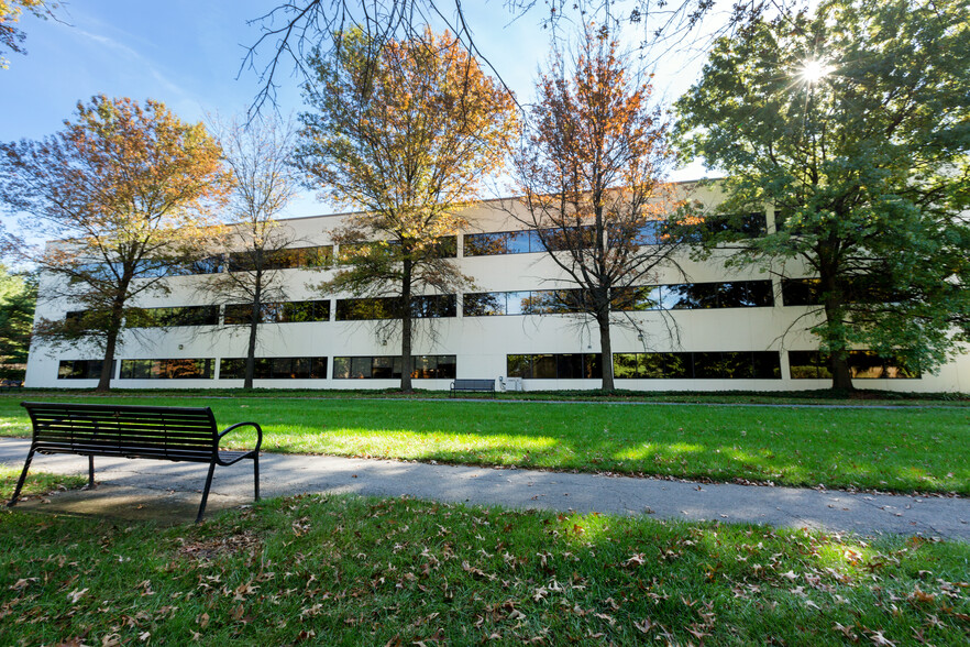 9711 Medical Center Dr, Rockville, MD en alquiler - Foto del edificio - Imagen 3 de 7