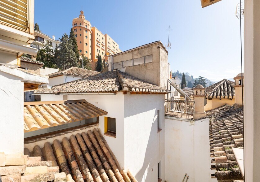 Calle Plegadero Bajo, Granada, Granada en venta - Foto del edificio - Imagen 3 de 34