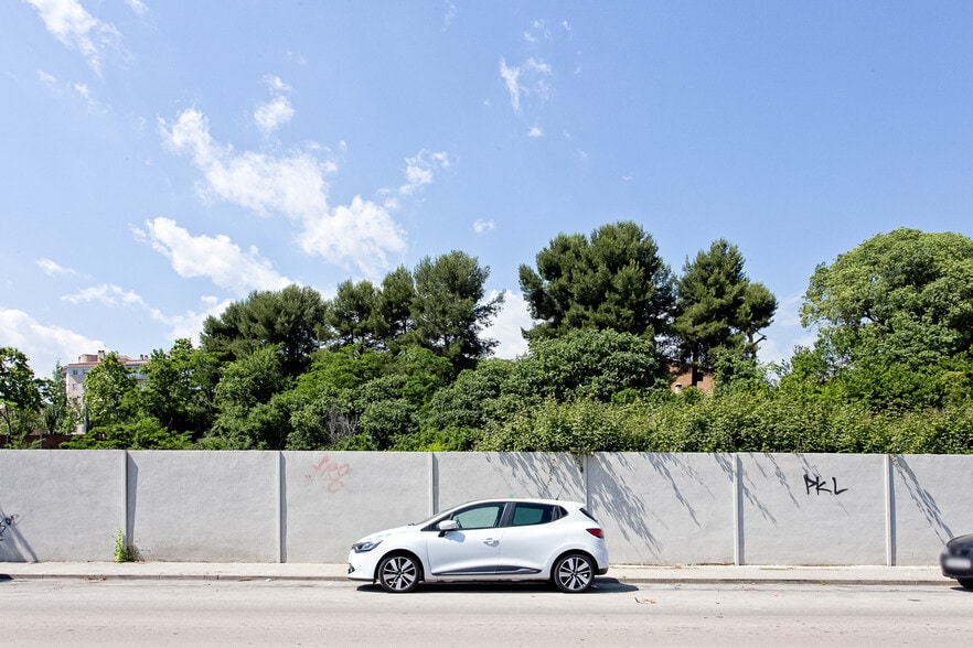 Edificio residencial en Terrassa, Barcelona en venta - Foto del edificio - Imagen 2 de 8