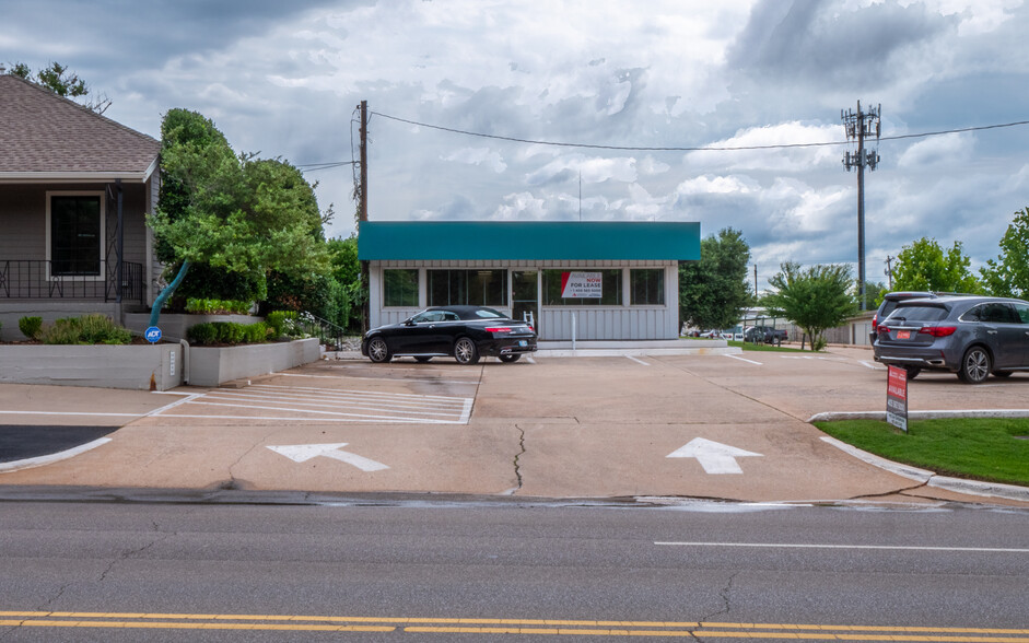 7908 N Western Ave, Oklahoma City, OK en alquiler - Foto del edificio - Imagen 1 de 10