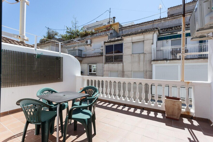 Calle Buensuceso, 30, Granada, Granada en venta - Foto del edificio - Imagen 2 de 39
