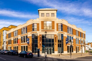 Más detalles de 7001-7035 Boul Saint-Laurent, Montréal, QC - Oficina/Local en alquiler