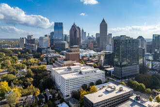 1375 Peachtree St NE, Atlanta, GA - vista aérea  vista de mapa - Image1