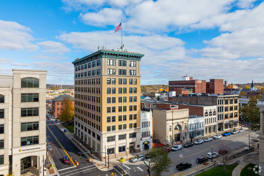 300 Main St, Lafayette, IN en alquiler - Foto del edificio - Imagen 1 de 10