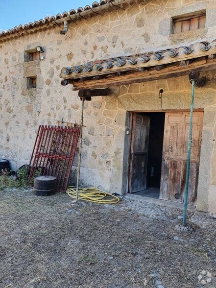 Nave en Sotillo de la Adrada, Ávila en venta - Foto principal - Imagen 1 de 21