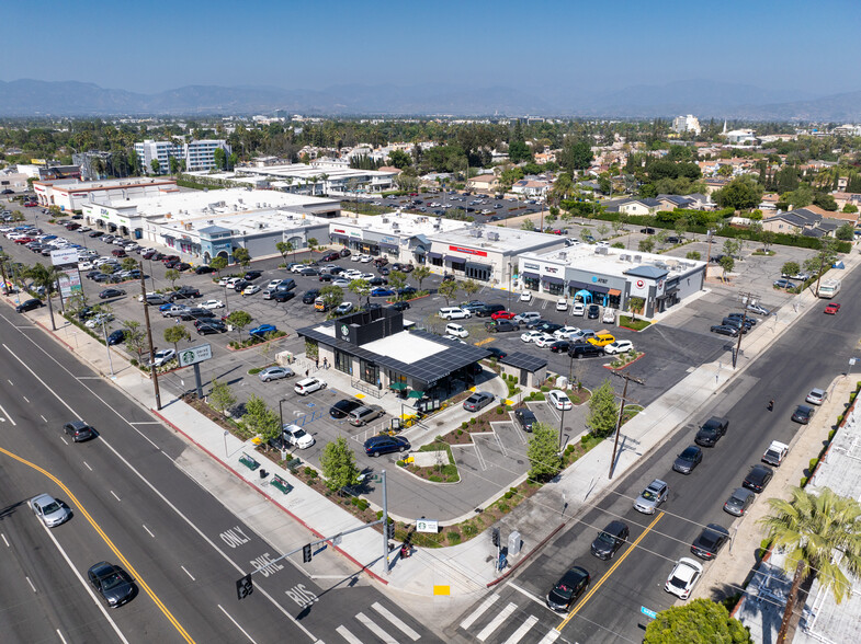 7060-7076 Sepulveda Blvd, Van Nuys, CA en alquiler - Foto del edificio - Imagen 3 de 117