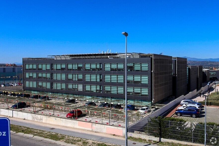 Calle de José Echegaray, 6, Las Rozas de Madrid, Madrid en alquiler - Foto del edificio - Imagen 2 de 7