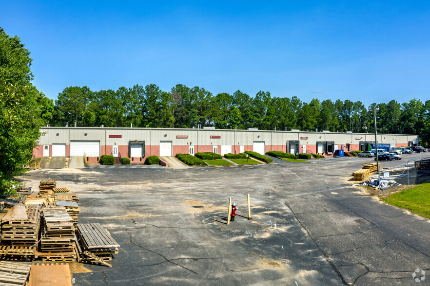 130-140A Corporate Park Blvd, Columbia, SC en alquiler - Foto del edificio - Imagen 2 de 4