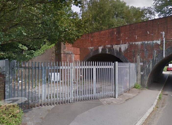 233 Arches Bridge, Salisbury en alquiler Foto principal- Imagen 1 de 3