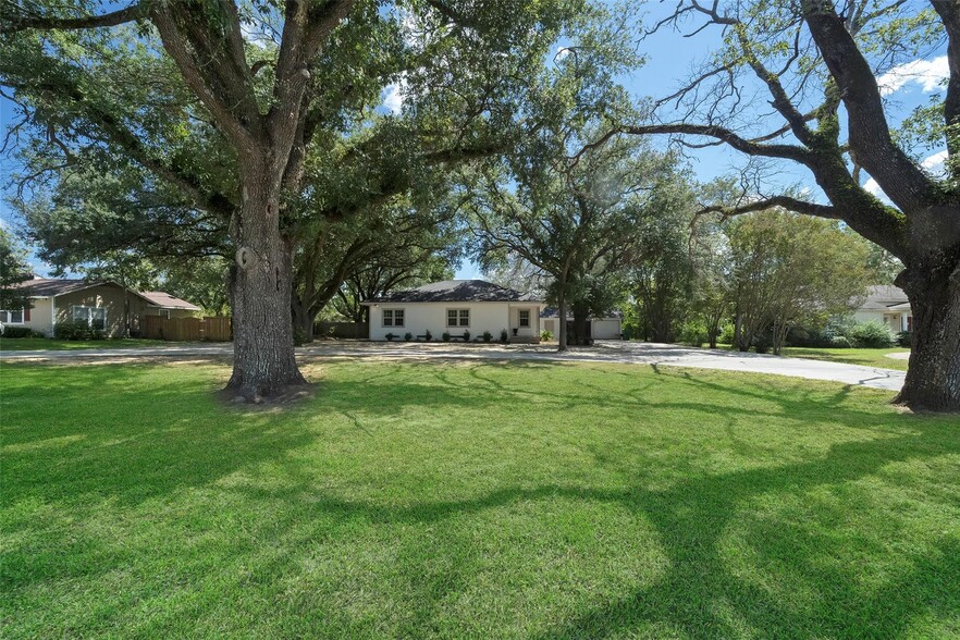 1414 E Main St, Madisonville, TX en venta - Foto principal - Imagen 1 de 19