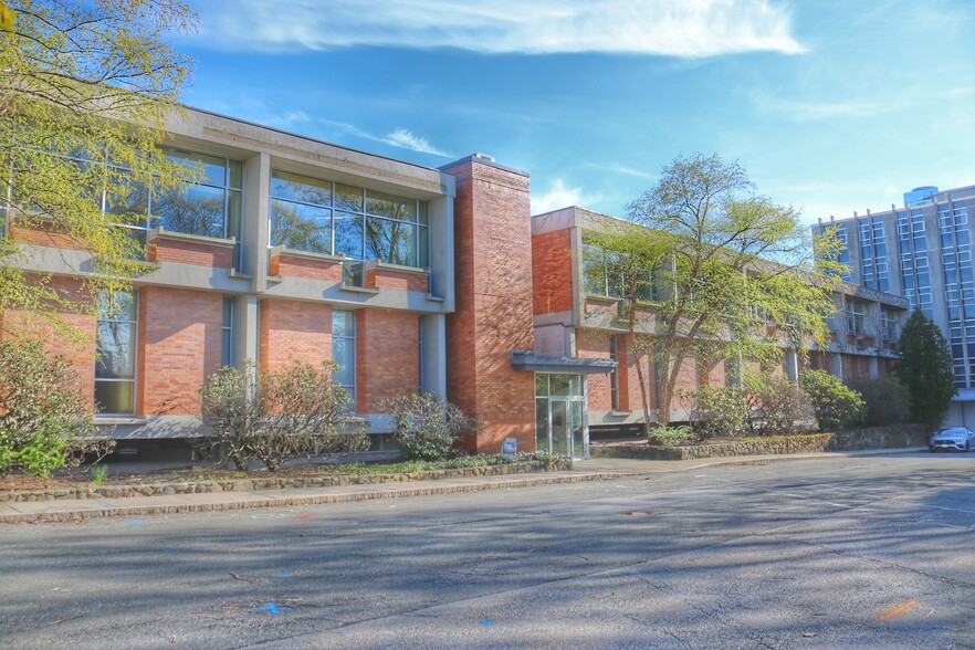 1300 Boylston St, Newton, MA en alquiler - Foto del edificio - Imagen 2 de 3