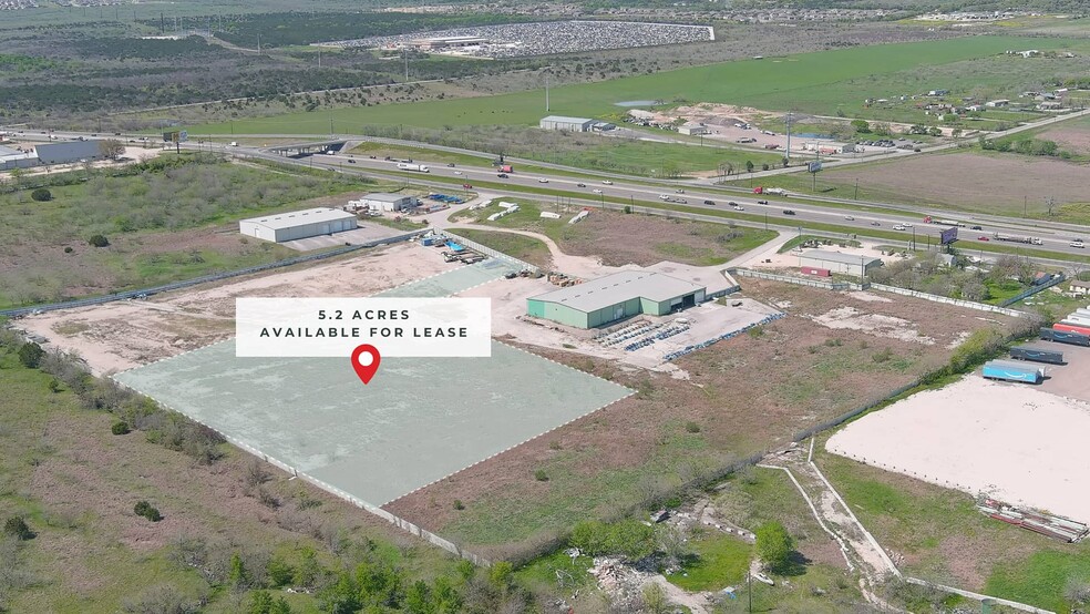 7800 N I-35 Frontage Rd, New Braunfels, TX en alquiler - Foto del edificio - Imagen 1 de 5