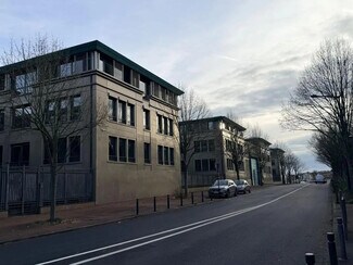 Más detalles de 11-15 Avenue Lebrun, Antony - Oficina en alquiler