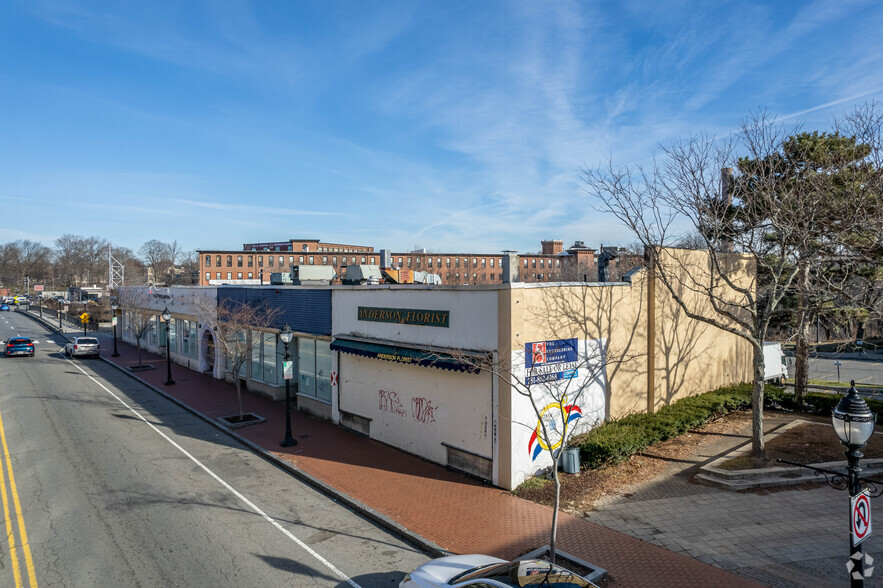 200-226 Moody St, Waltham, MA en venta - Foto del edificio - Imagen 2 de 4