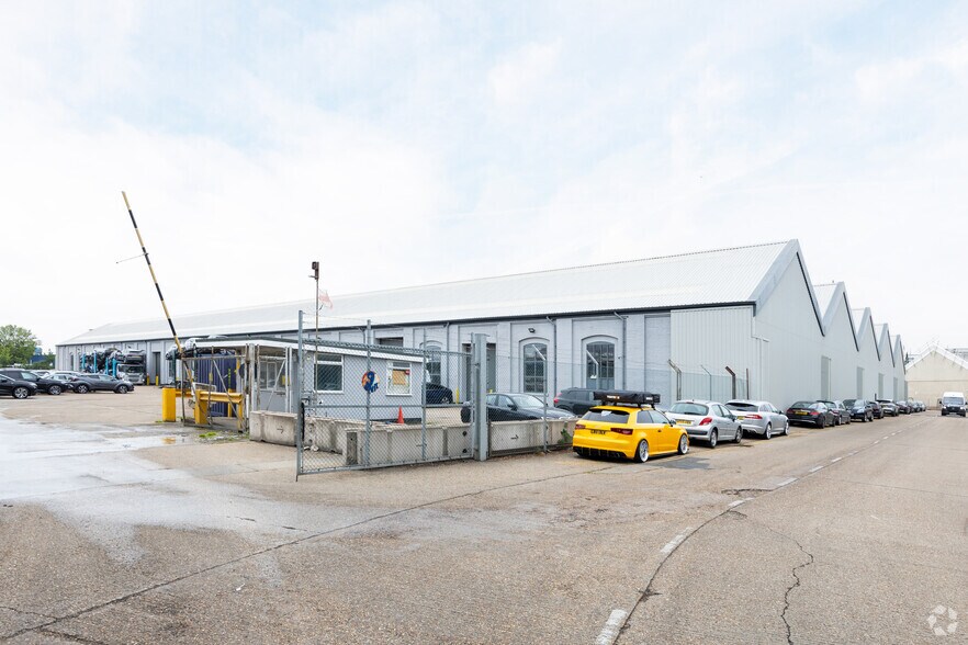 Chickenhall Ln, Eastleigh en alquiler - Foto del edificio - Imagen 3 de 4