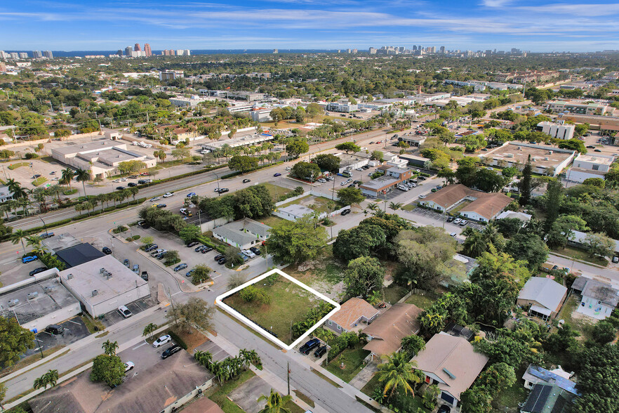 3361 NE 11th Ave, Oakland Park, FL en venta - Foto del edificio - Imagen 2 de 8