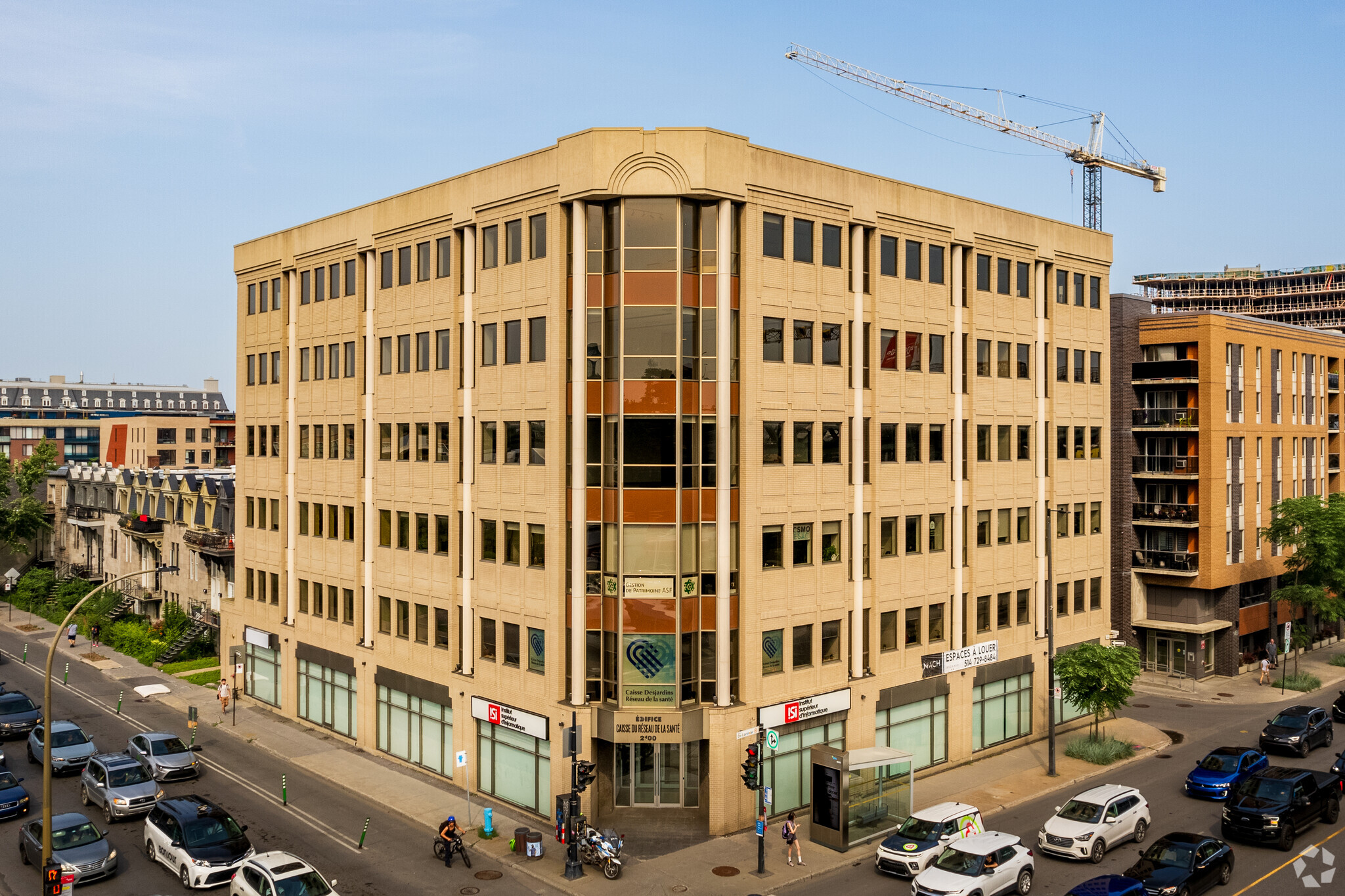 2100 Boul De Maisonneuve E, Montréal, QC en alquiler Foto del edificio- Imagen 1 de 7