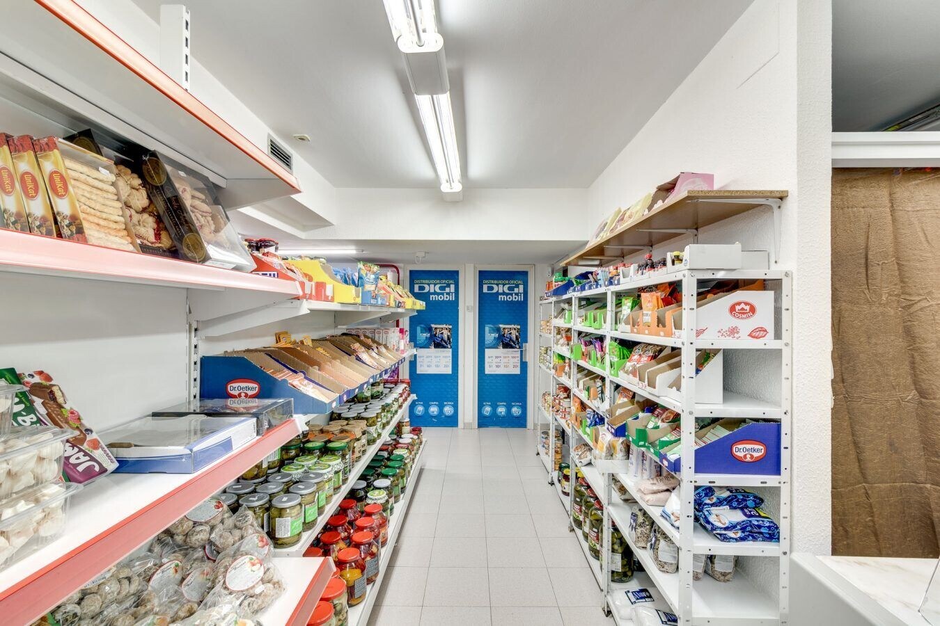 Figueres, GER 17600 - Unidad - - - Foto del interior - Image 2 of 6