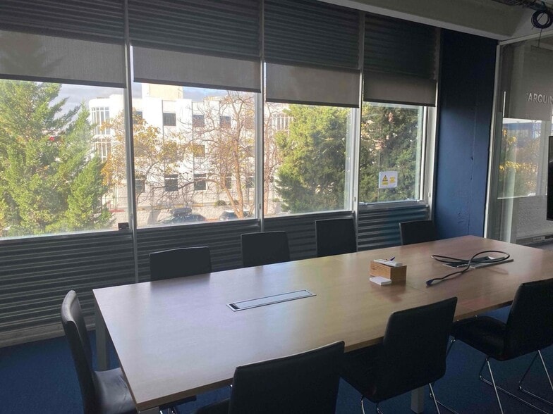 Nave en Torrejón de Ardoz, Madrid en alquiler - Foto del edificio - Imagen 3 de 8