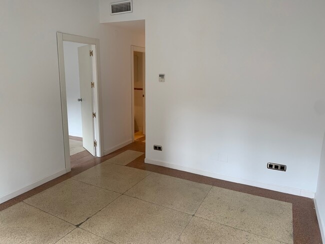 Más detalles de Oficina en alquiler