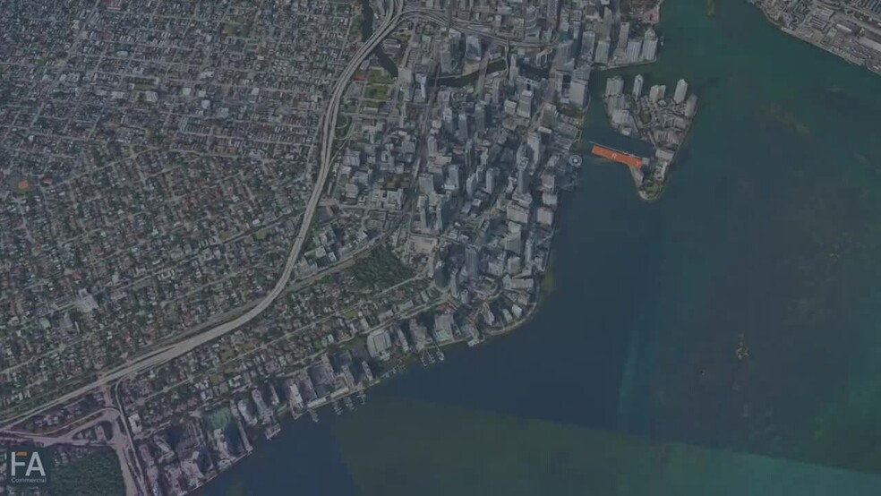 801 Brickell Bay Dr, Miami, FL en alquiler - Vídeo de anuncio comercial - Imagen 2 de 20