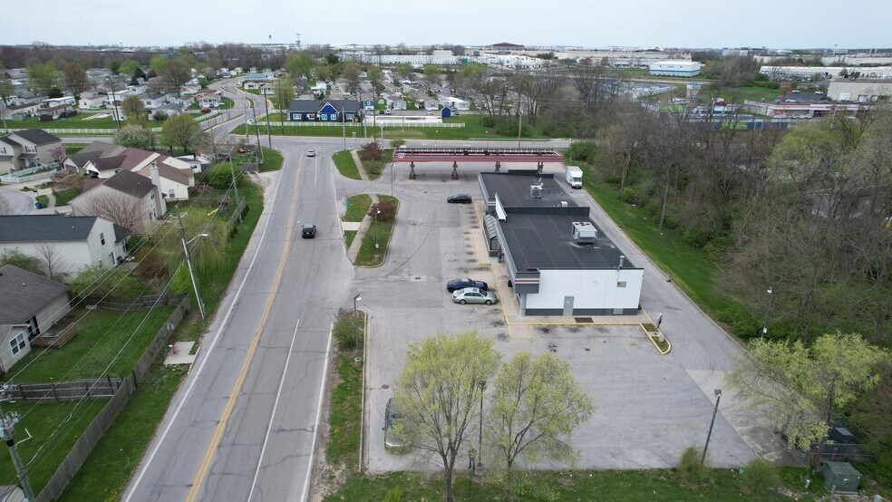 5252 W Troy Ave, Indianapolis, IN en venta - Foto del edificio - Imagen 1 de 1