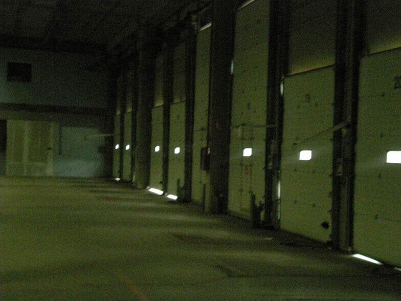 Nave en SEVILLA en alquiler - Foto del edificio - Imagen 1 de 10