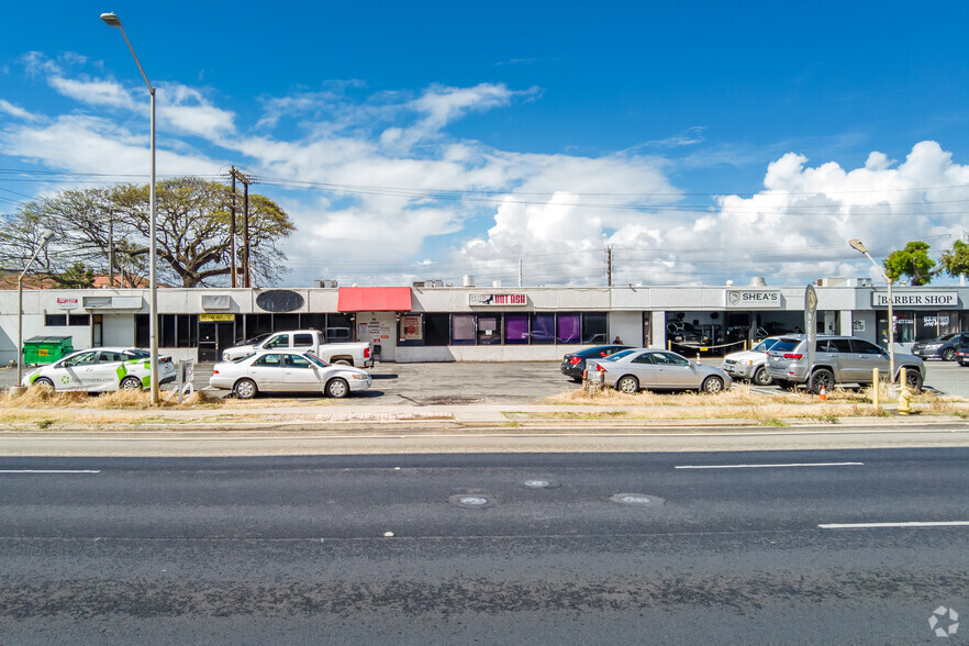 593 Kamehameha Hwy, Pearl City, HI en alquiler - Foto del edificio - Imagen 1 de 13