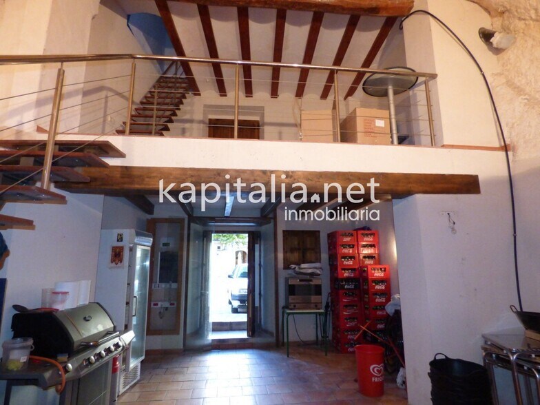 Local en Bocairent, Valencia en venta - Foto del edificio - Imagen 2 de 5