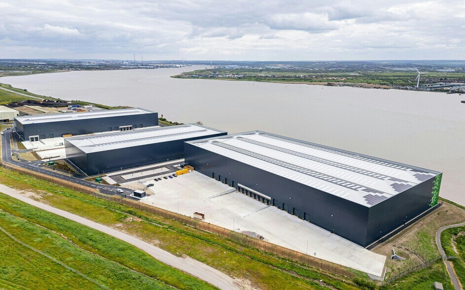 Coldharbour Ln, Rainham en alquiler - Foto del edificio - Imagen 1 de 13