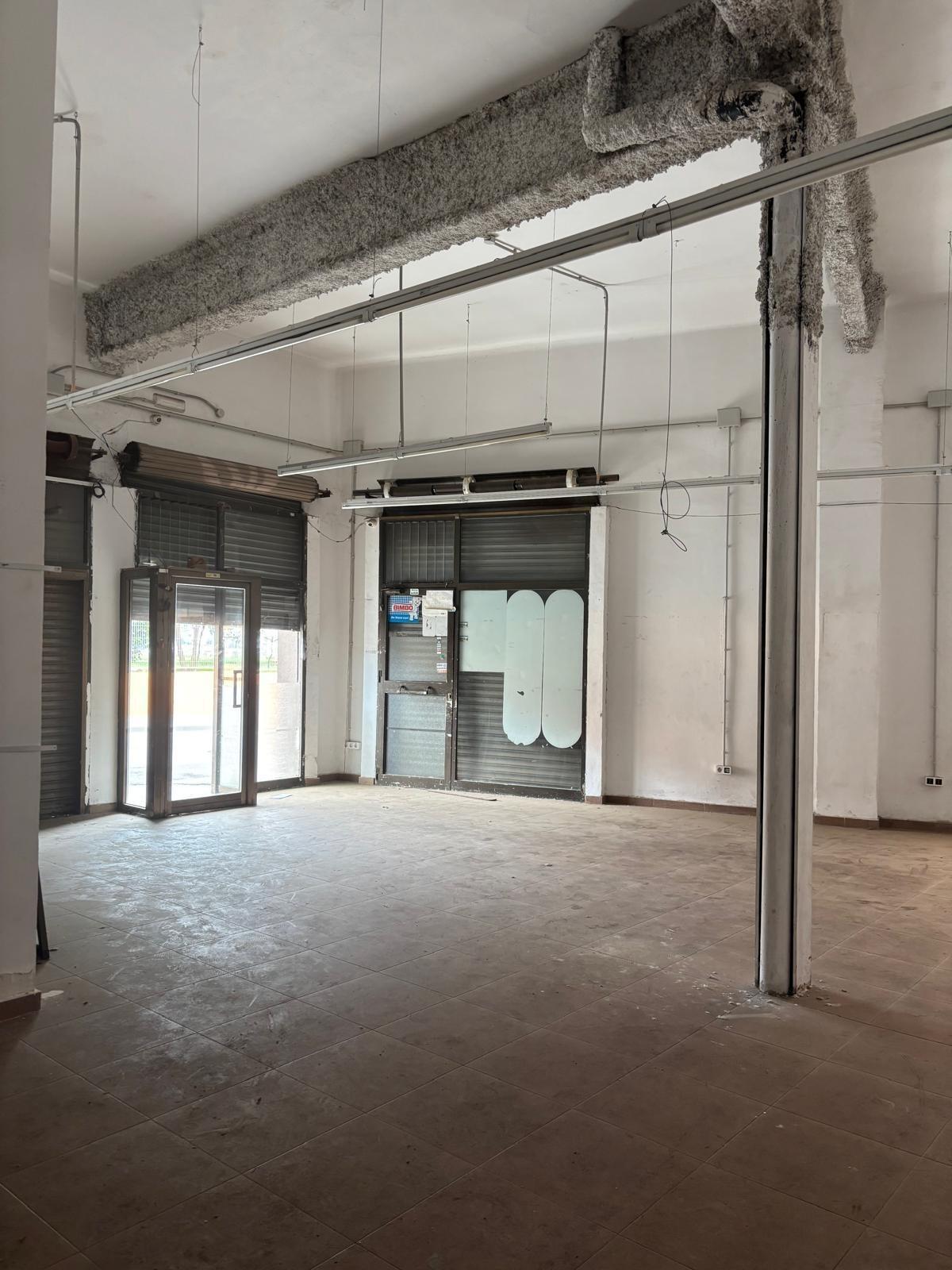 Local en Sabadell, Barcelona en alquiler Foto del interior- Imagen 1 de 9