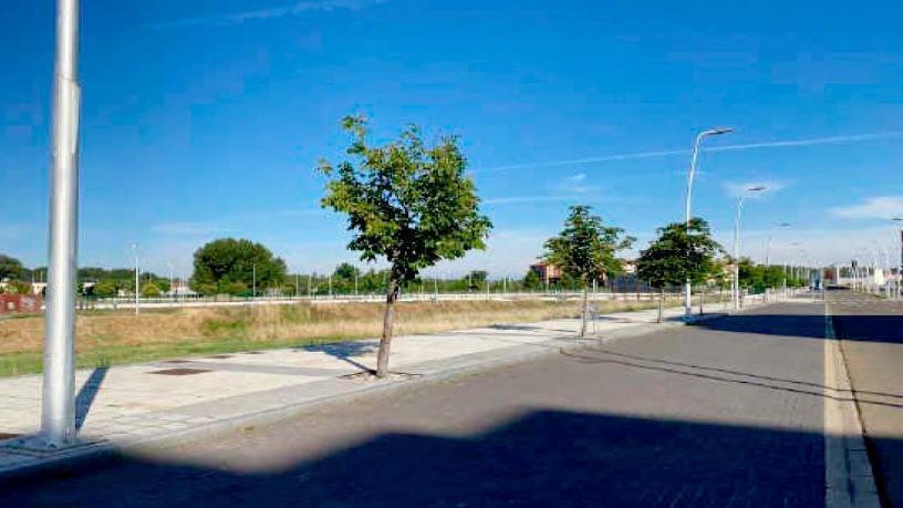 Terreno en León en venta - Foto del edificio - Imagen 2 de 3