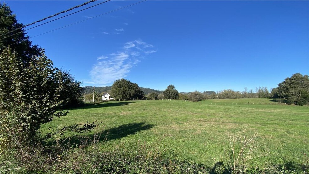 Polígono I01, 12, Torrelavega, Cantabria en venta - Foto del edificio - Imagen 3 de 11