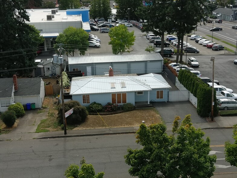 12212 SE Ash St, Portland, OR en venta - Foto principal - Imagen 1 de 5