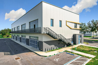 705 Hennis Rd, Winter Garden, FL en alquiler Foto del edificio- Imagen 1 de 3