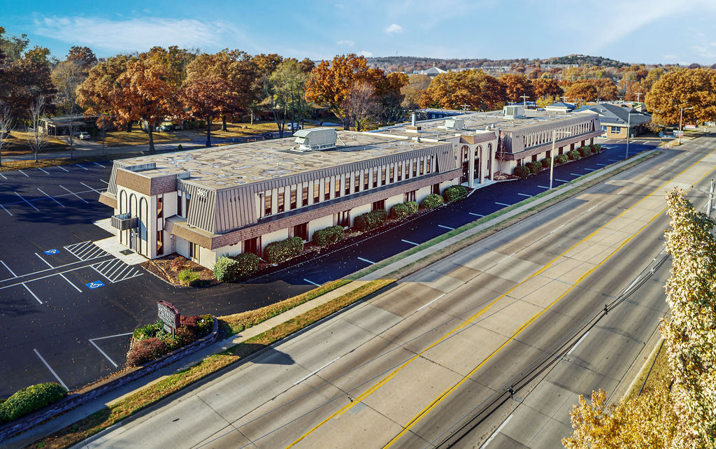 3601 SW 29th St, Topeka, KS en alquiler Foto del edificio- Imagen 1 de 13