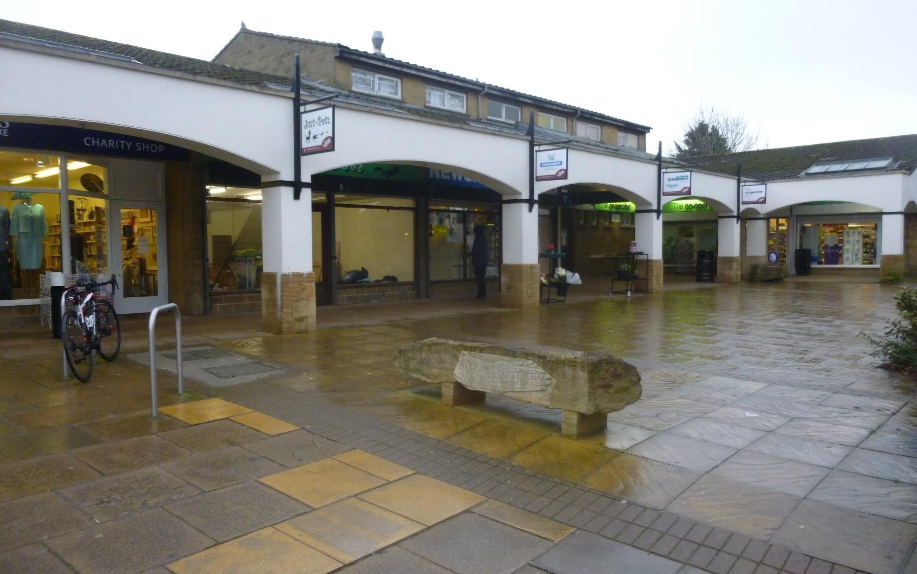 1-6 Martock Shopping Centre, Martock en venta Foto principal- Imagen 1 de 3