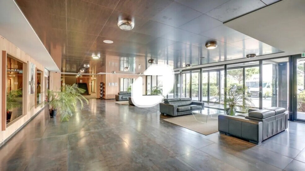 1 Allée De La Ferme De Varâtre, Lieusaint en alquiler - Vestíbulo - Imagen 2 de 8