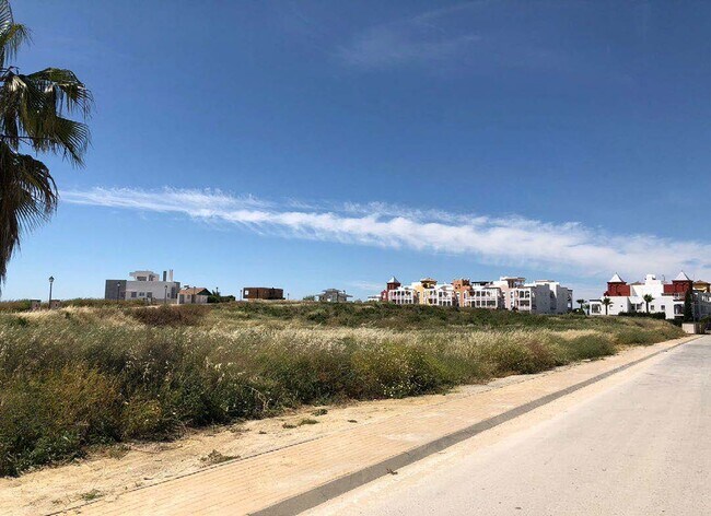 Más detalles de Calle Juan de Acurio, 901, Sanlúcar de Barrameda - Terreno en venta