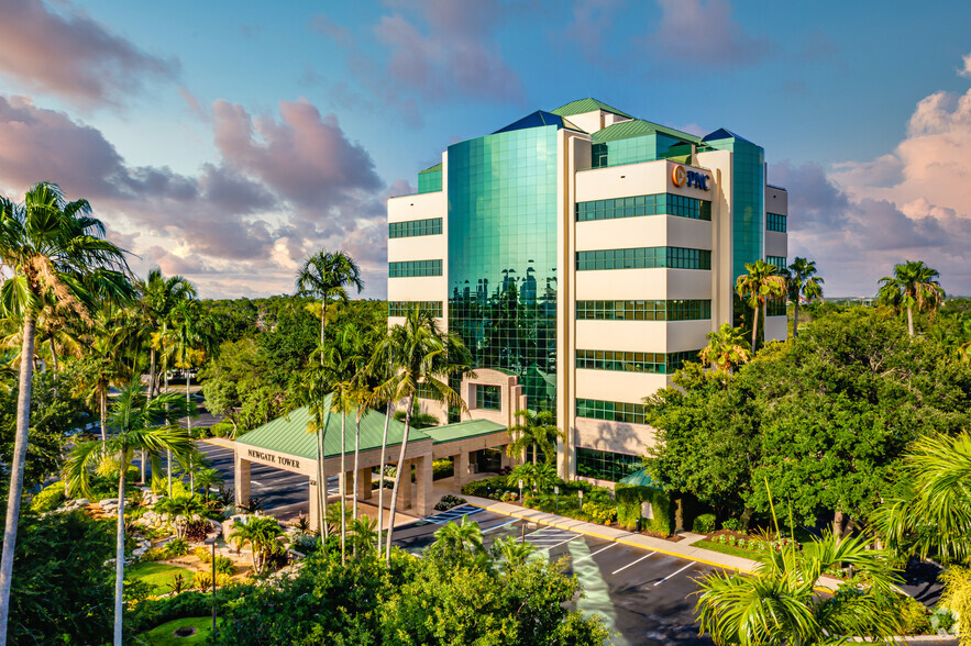 5150 Tamiami Trl N, Naples, FL en alquiler - Foto del edificio - Imagen 1 de 9