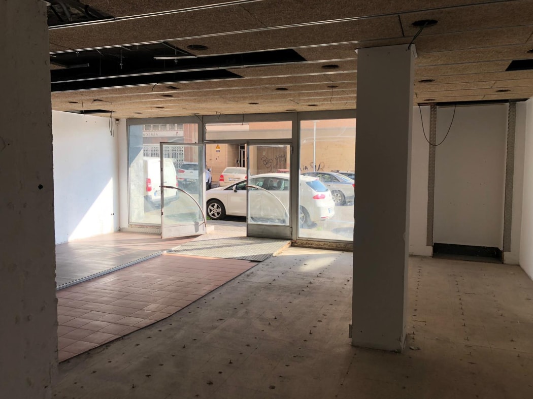 Lleida, LER 25001 - Unidad Puerta 02 -  - Foto del interior - Image 1 of 5