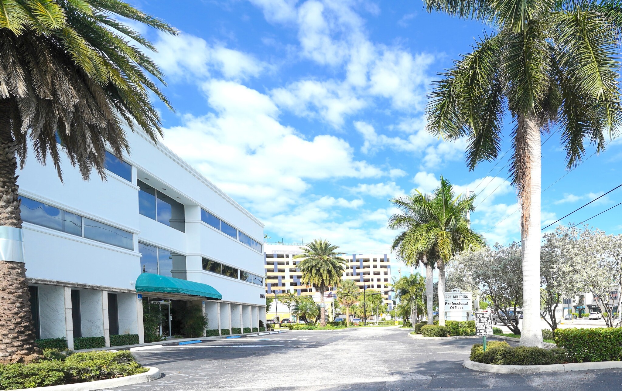 1995 E Oakland Park Blvd, Fort Lauderdale, FL en venta Foto del edificio- Imagen 1 de 10