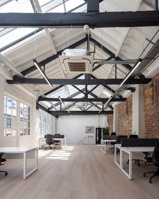 Más detalles de 22-23 Brownlow Mews, London - Oficina en alquiler