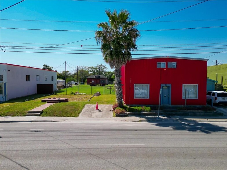 811 S Staples, Corpus Christi, TX en venta - Foto del edificio - Imagen 2 de 40